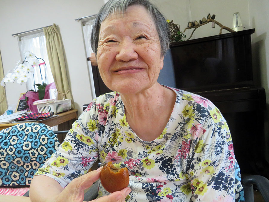 泉栄堂の若がえりまんじゅう