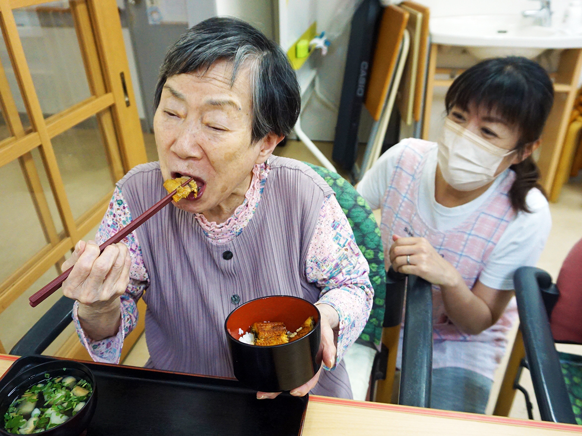 鰻で暑さを吹きとばせ〜